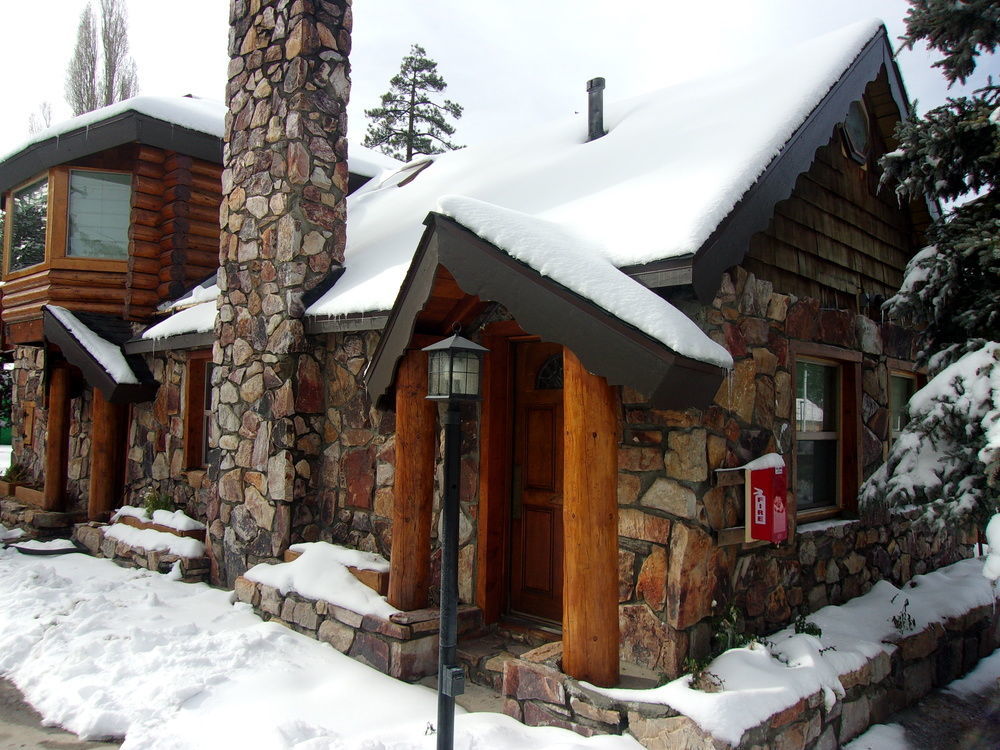 Embers Lodge & Cabins Биг Бэар Лейк Экстерьер фото